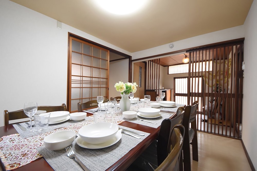 TARBO'S HOUSE NISHIKITSUJI : 無料駐車場付き、ペット可能 奈良