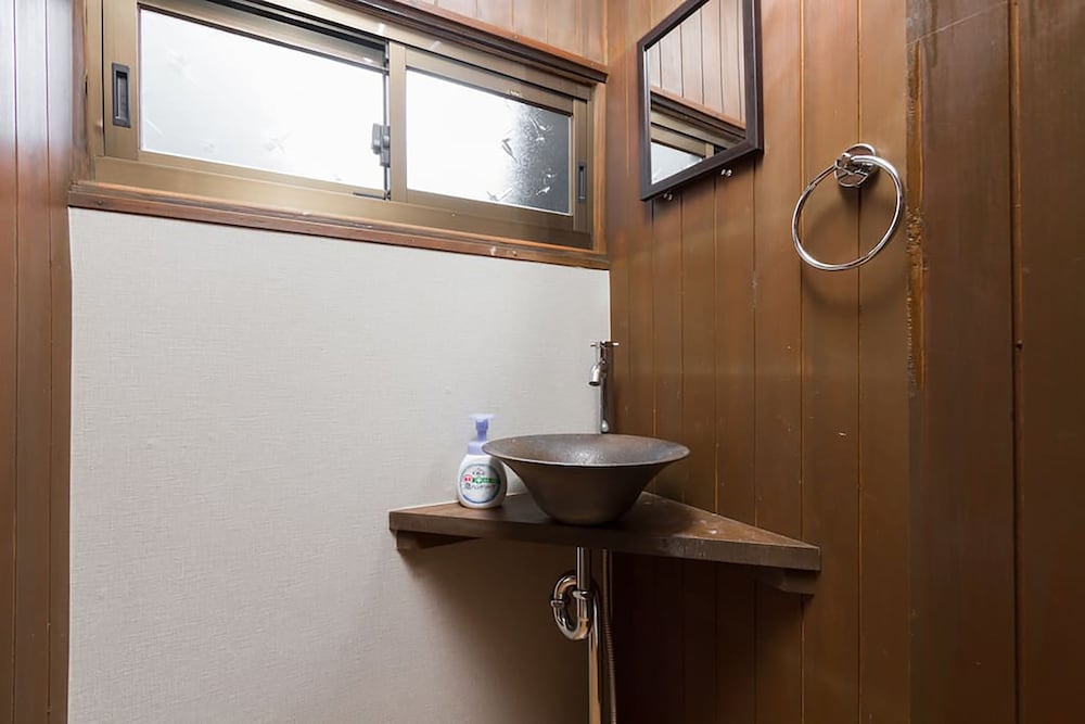 TARBO'S HOUSE NISHIKITSUJI : 無料駐車場付き、ペット可能 奈良