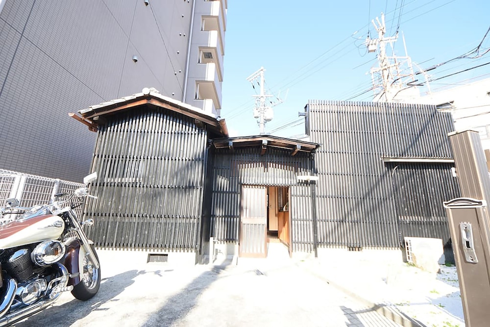 TARBO'S HOUSE NISHIKITSUJI : 無料駐車場付き、ペット可能 奈良