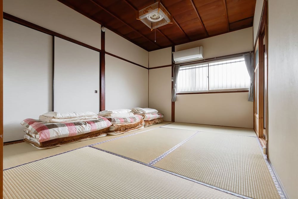 TARBO'S HOUSE NISHIKITSUJI : 無料駐車場付き、ペット可能 奈良