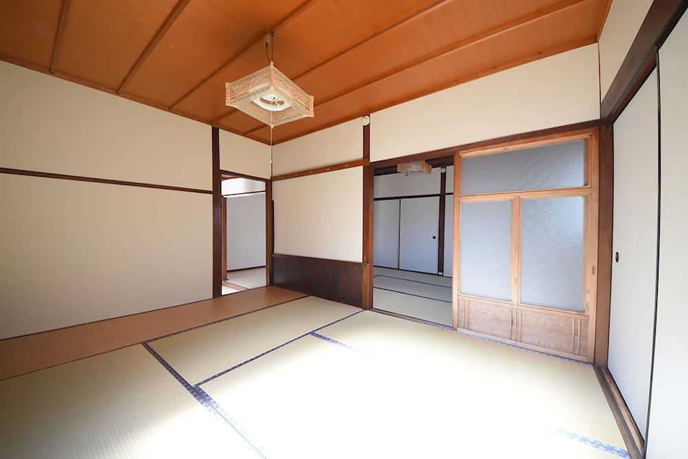TARBO'S HOUSE NISHIKITSUJI : 無料駐車場付き、ペット可能 奈良
