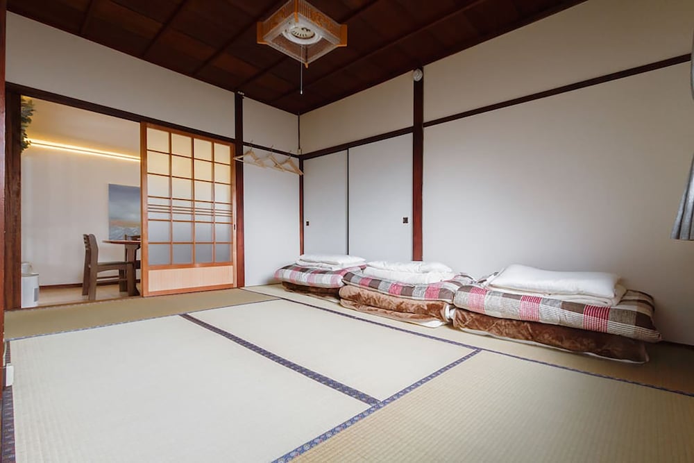 TARBO'S HOUSE NISHIKITSUJI : 無料駐車場付き、ペット可能 奈良