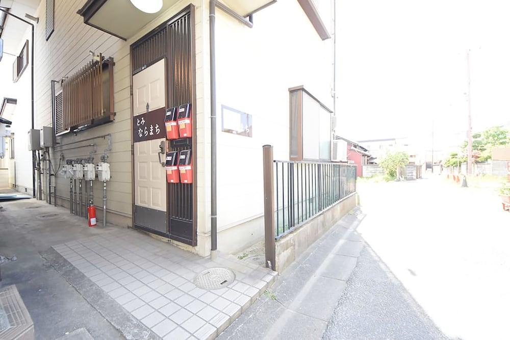 TARBO'S HOUSE NARAMACHI : 静寂の夜、古都を感じるお部屋 奈良
