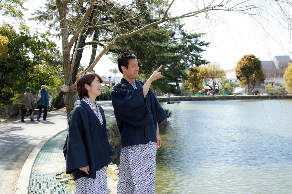 さるさわ池 よしだや 奈良