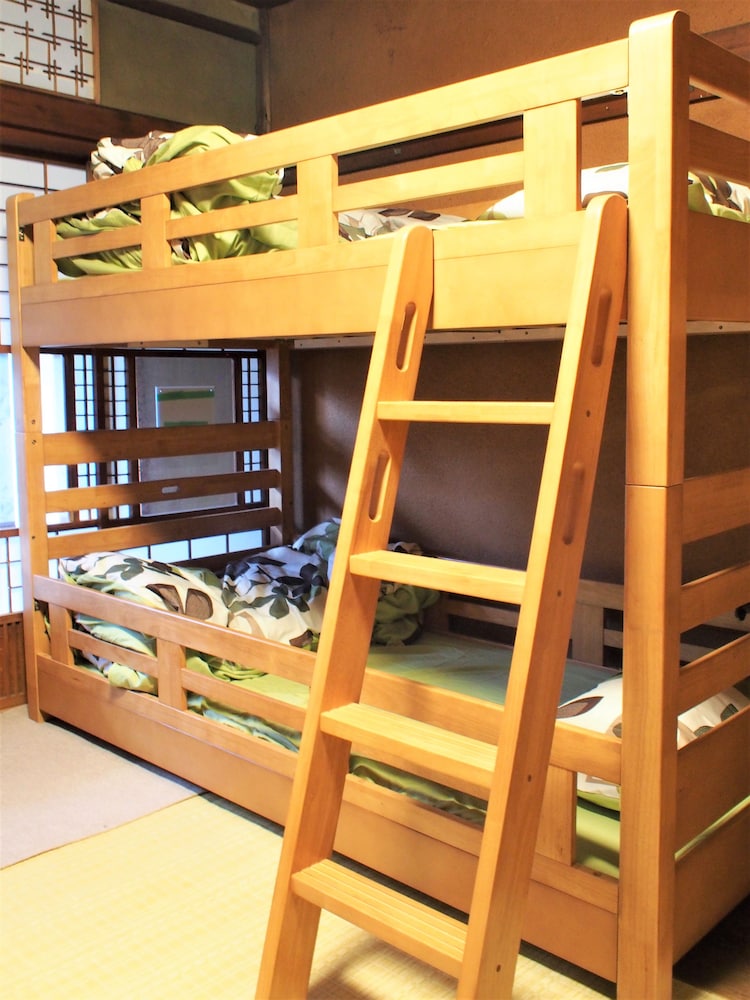 DEER GUESTHOUSE 奈良