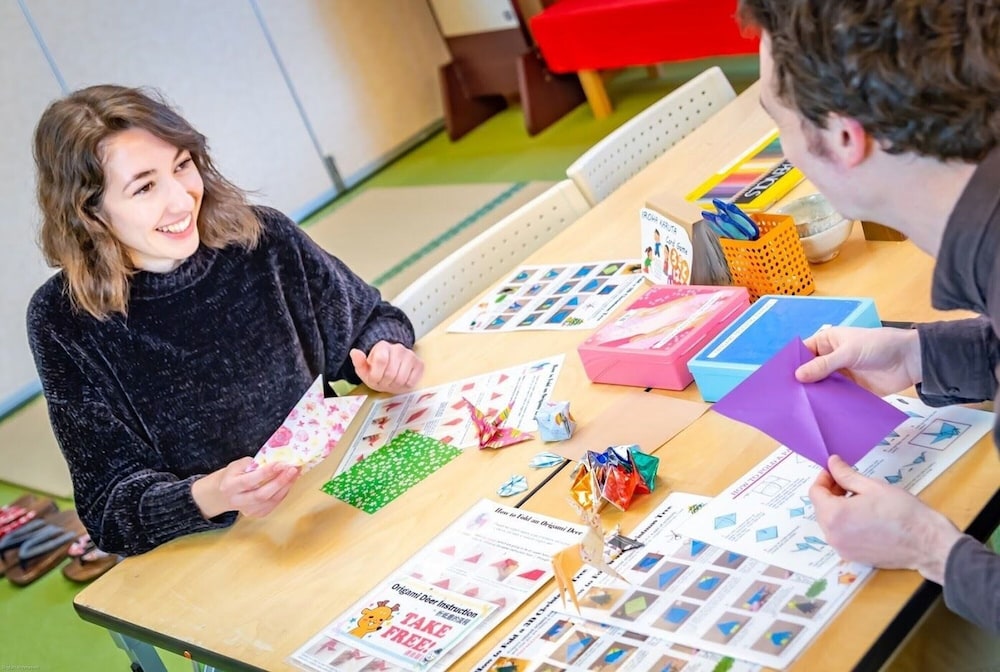 奈良県外国人観光客交流館 (奈良県猿沢イン) 奈良