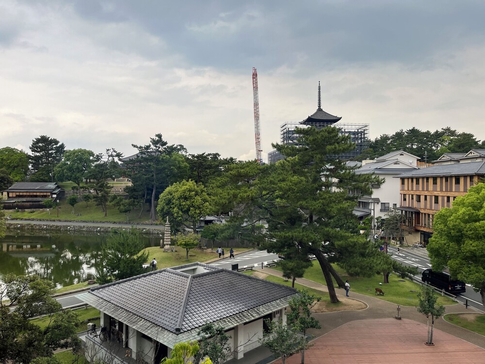 奈良県外国人観光客交流館 (奈良県猿沢イン) 奈良