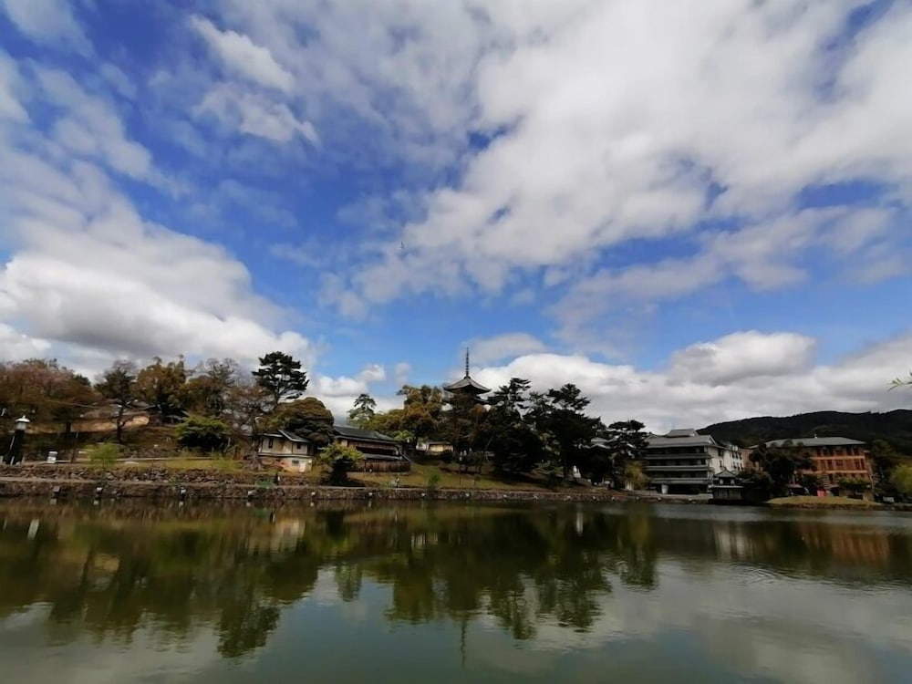 奈良県外国人観光客交流館 (奈良県猿沢イン) 奈良