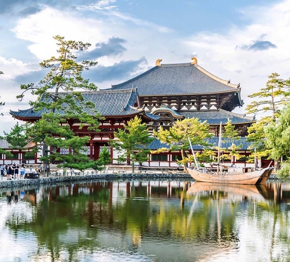 奈良県外国人観光客交流館 (奈良県猿沢イン) 奈良