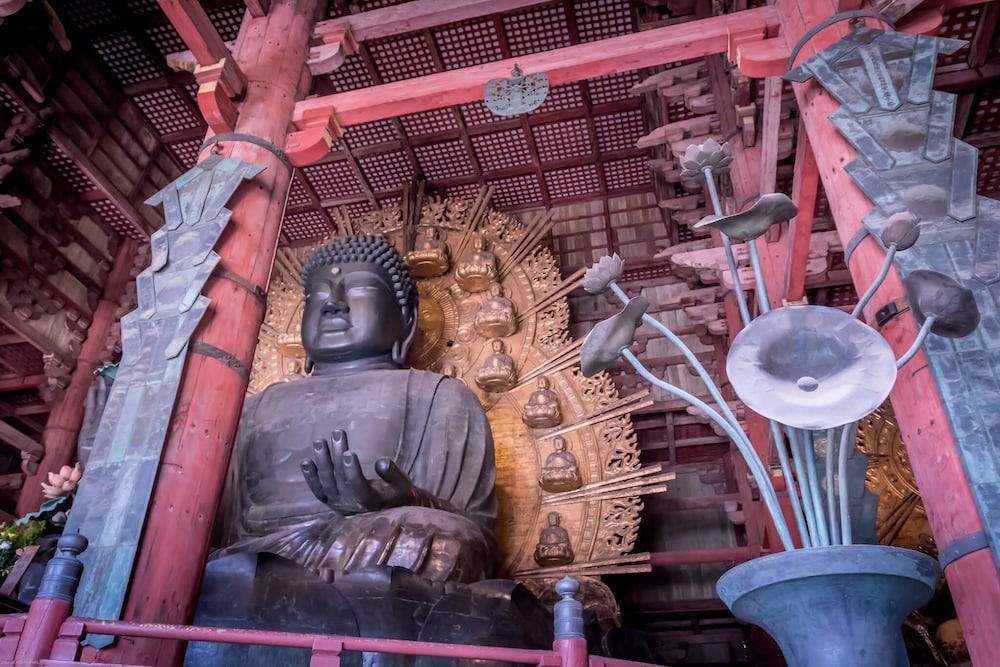 奈良県外国人観光客交流館 (奈良県猿沢イン) 奈良