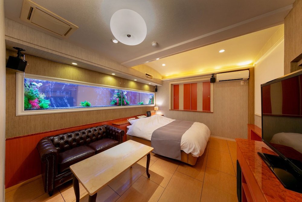 HOTEL LUNA 香芝店 アダルトオンリー 奈良