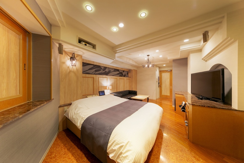 HOTEL LUNA 香芝店 アダルトオンリー 奈良