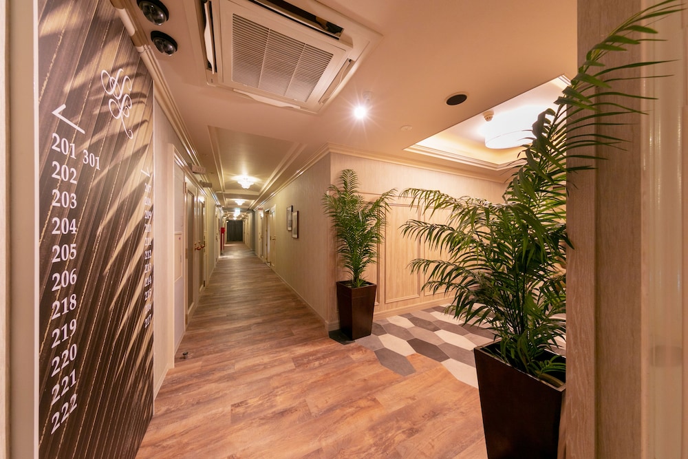 HOTEL LUNA 香芝店 アダルトオンリー 奈良