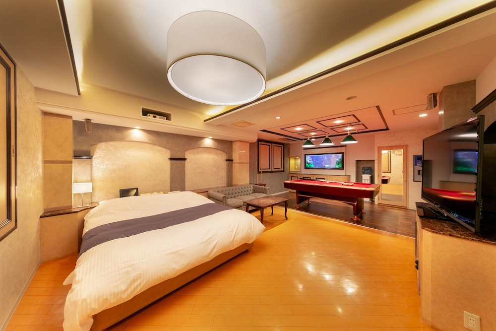 HOTEL LUNA 香芝店 アダルトオンリー 奈良