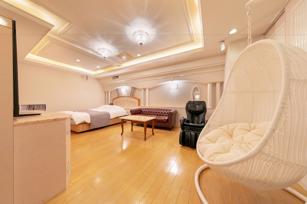 HOTEL LUNA 香芝店 アダルトオンリー 奈良