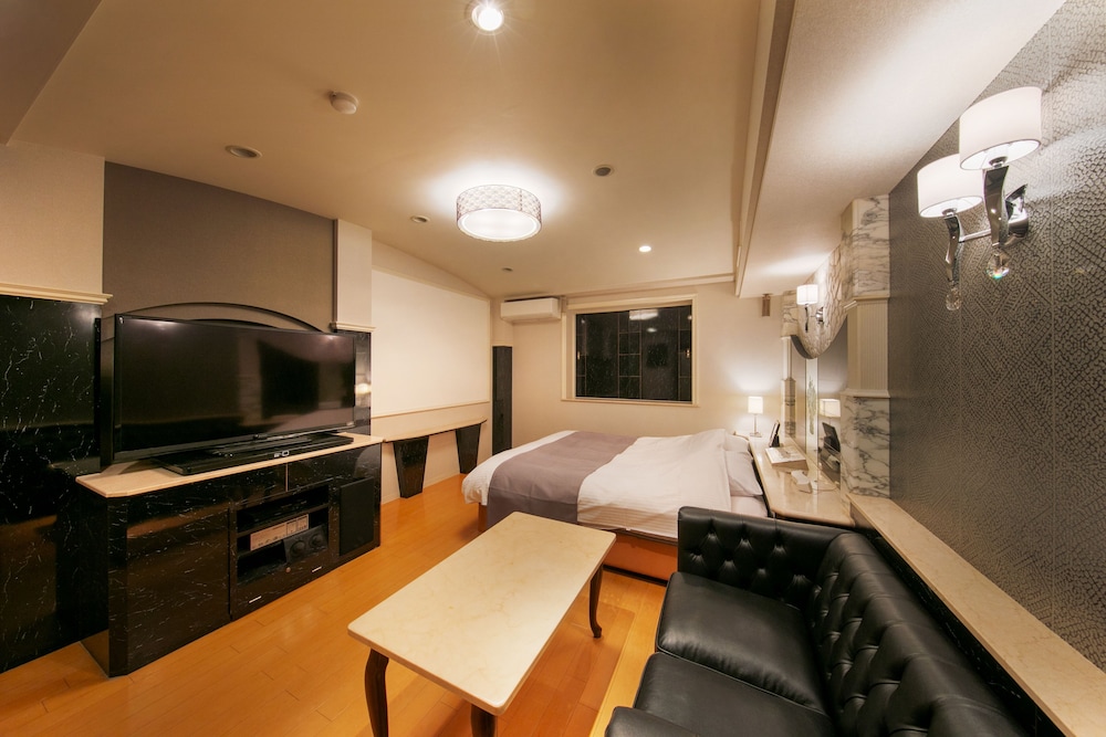 HOTEL LUNA 香芝店 アダルトオンリー 奈良