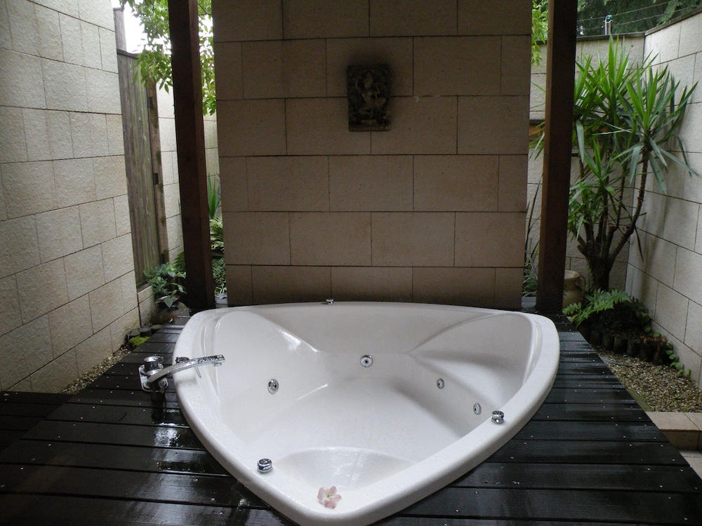 HOTEL ALLAMANDA 奈良