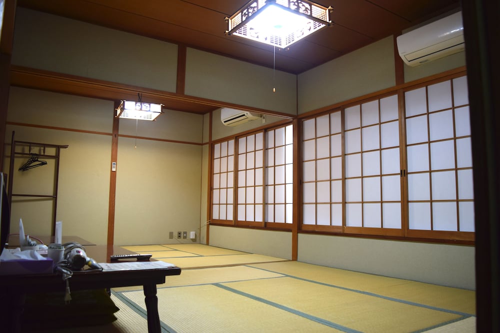 ビジネス旅館やまべ 奈良