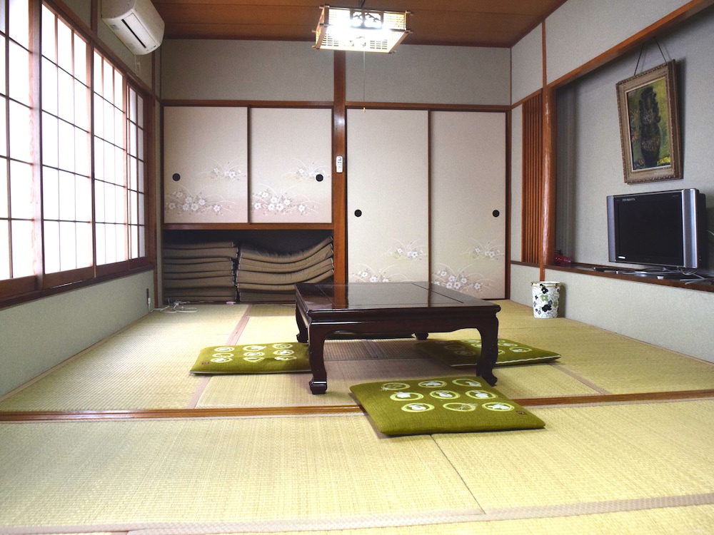 ビジネス旅館やまべ 奈良