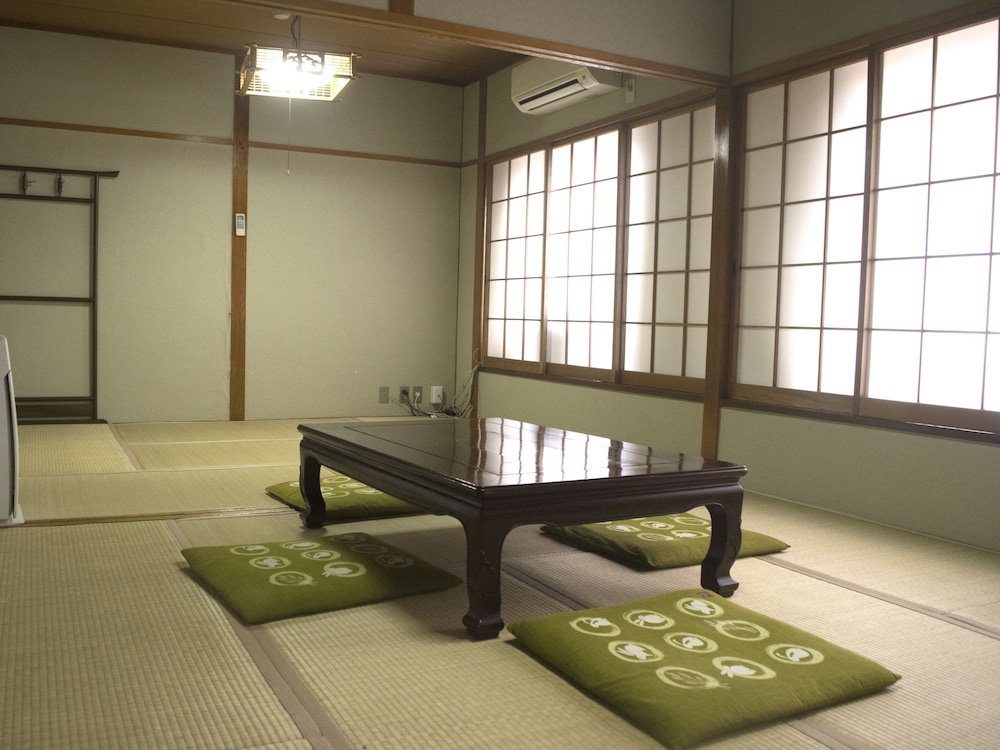 ビジネス旅館やまべ 奈良