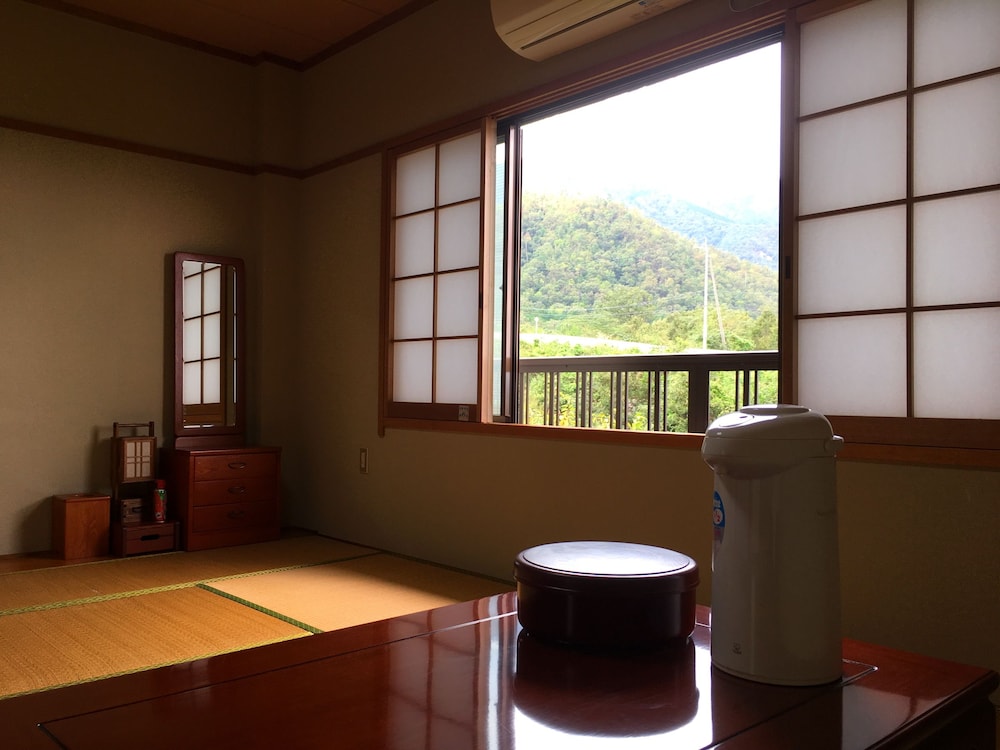 BIWAKO HIRA HOTEL 滋賀
