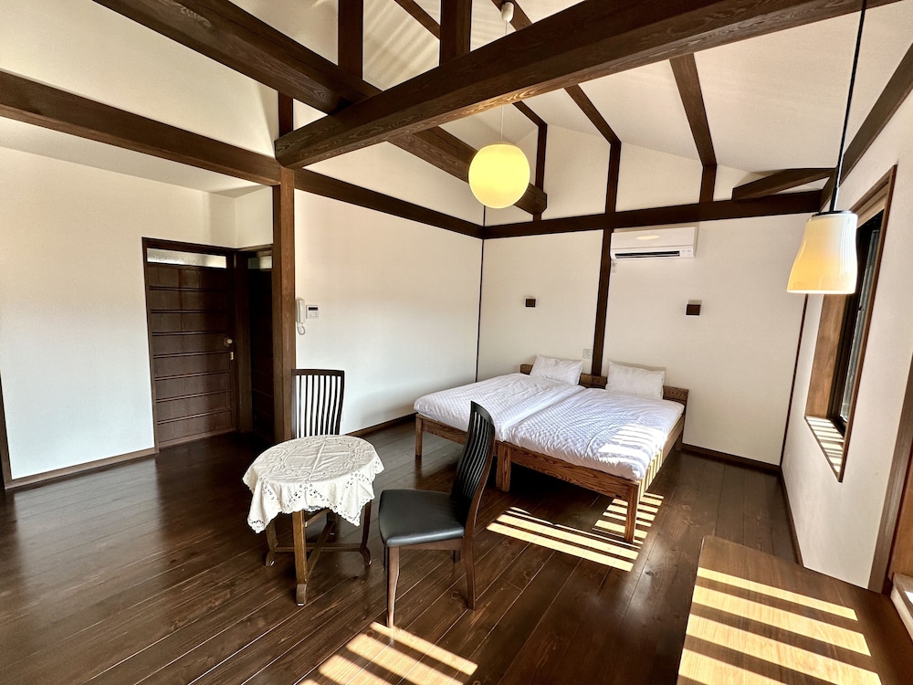 INASE OTSU MACHIYA BED & BREAKFAST 滋賀