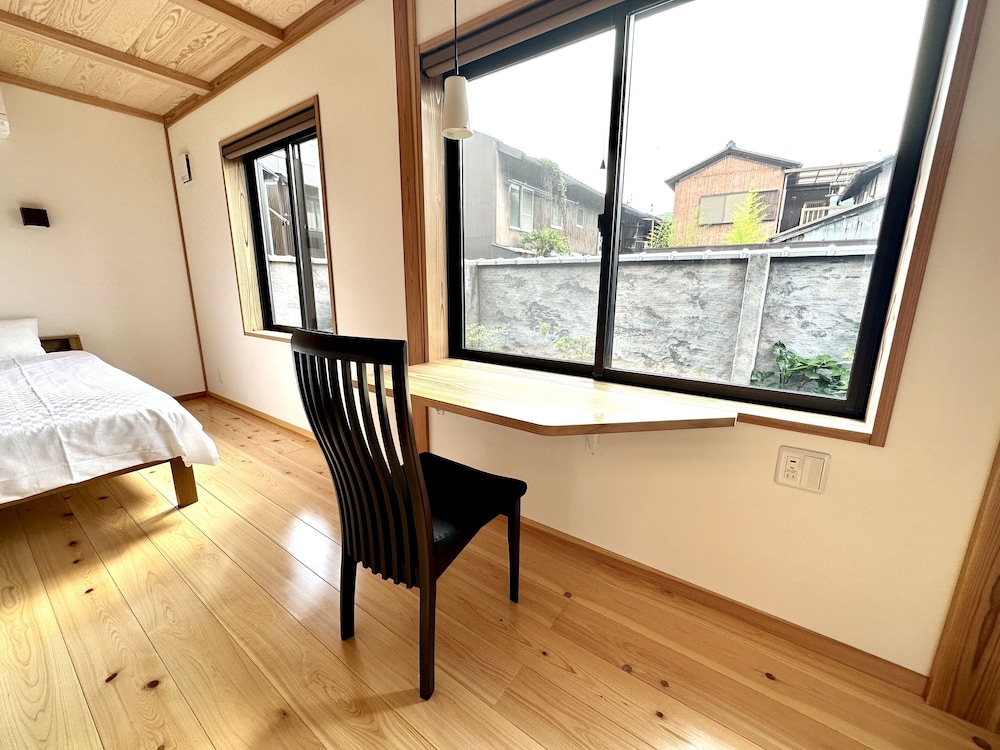 INASE OTSU MACHIYA BED & BREAKFAST 滋賀