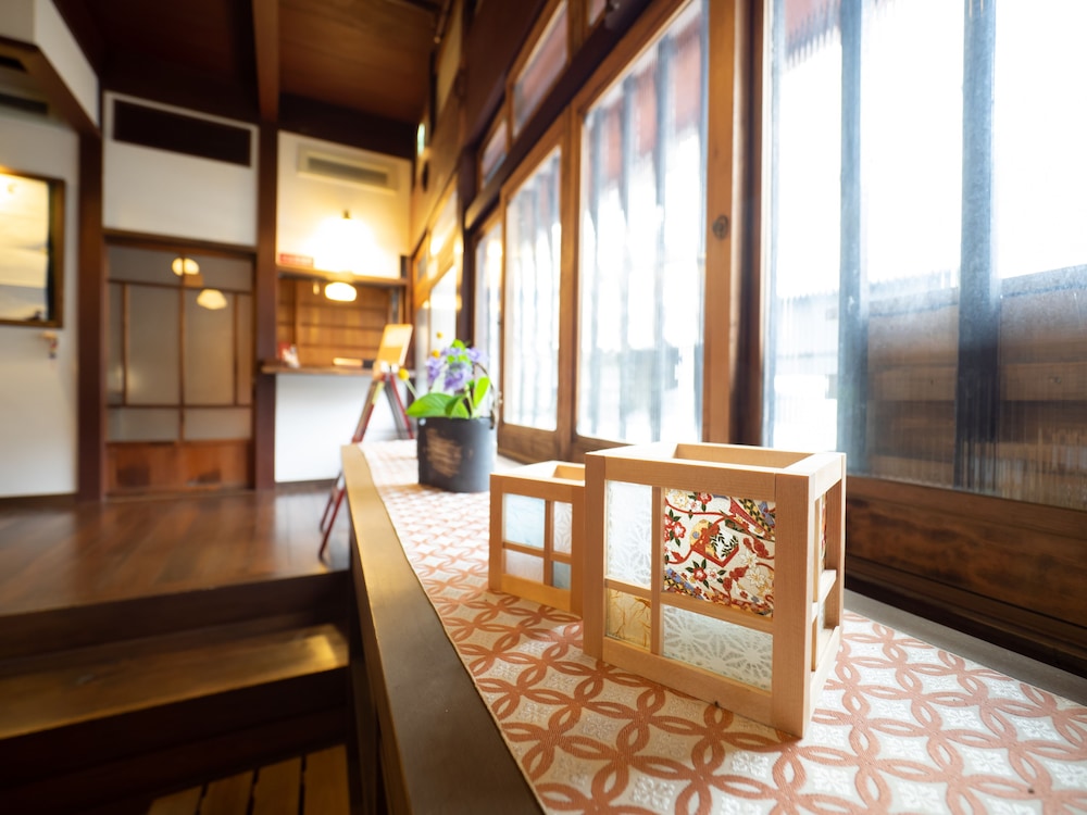 INASE OTSU MACHIYA BED & BREAKFAST 滋賀