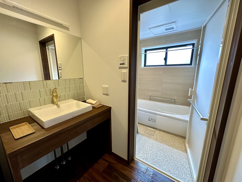 INASE OTSU MACHIYA BED & BREAKFAST 滋賀