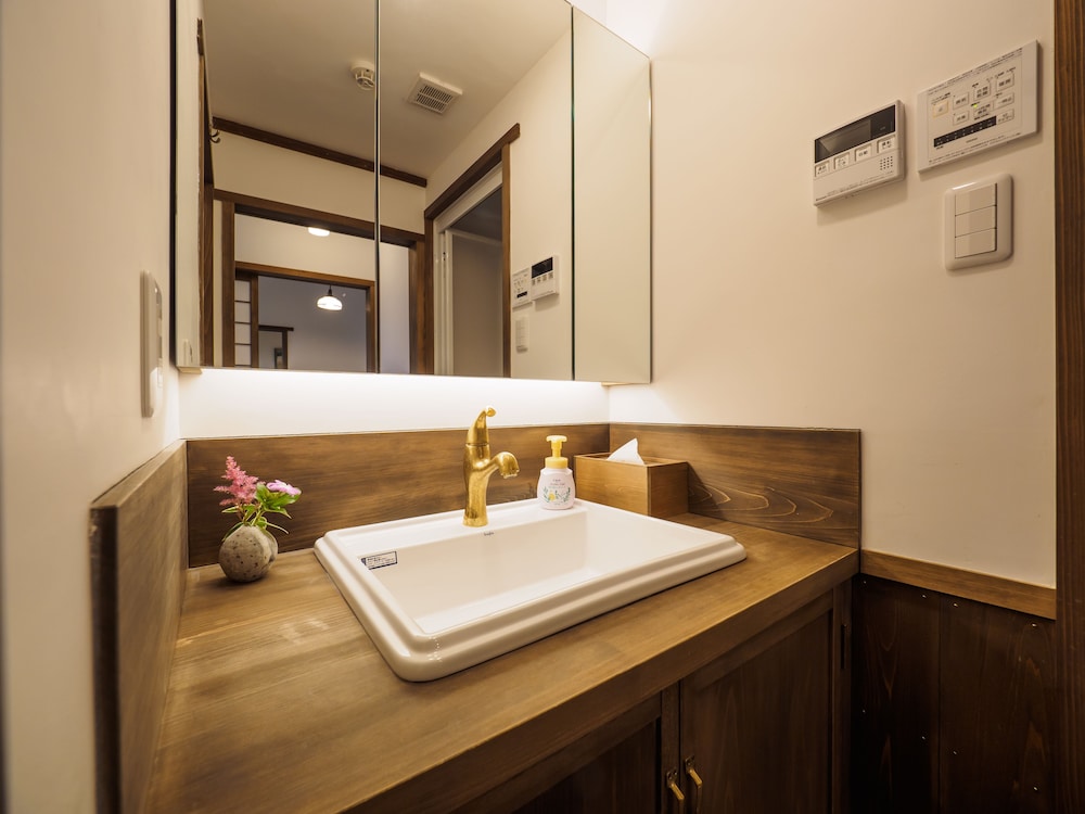 INASE OTSU MACHIYA BED & BREAKFAST 滋賀