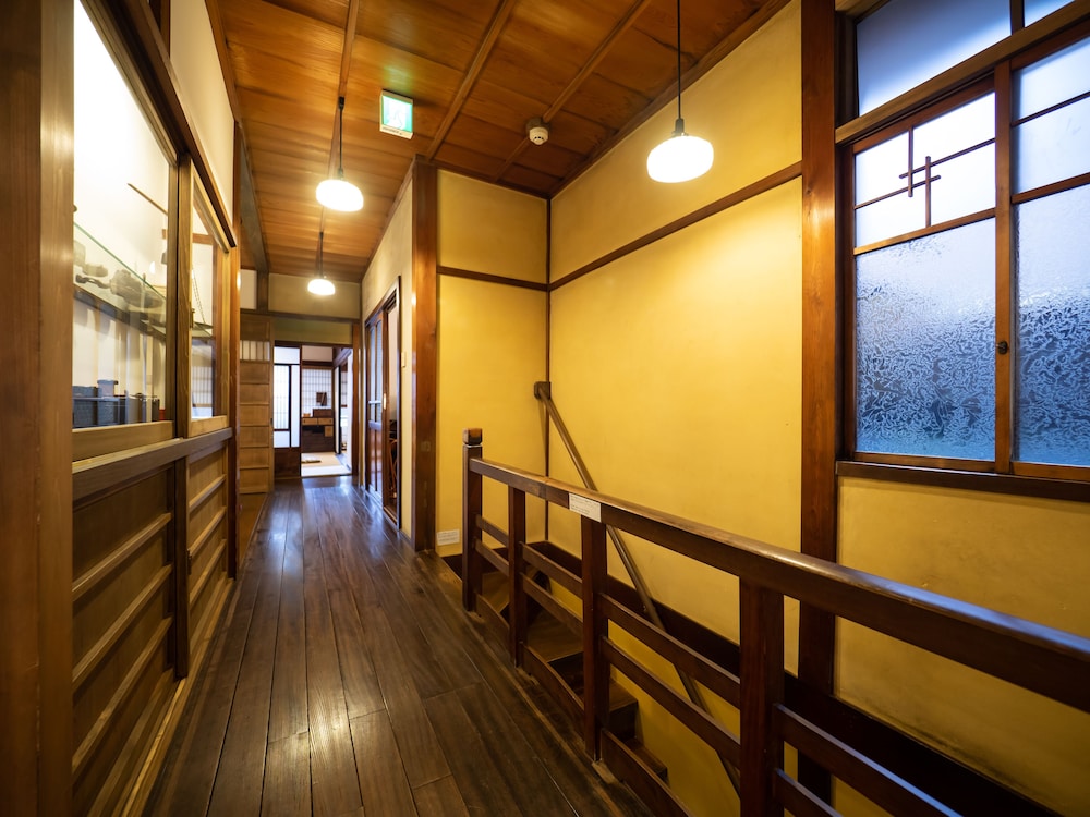 INASE OTSU MACHIYA BED & BREAKFAST 滋賀