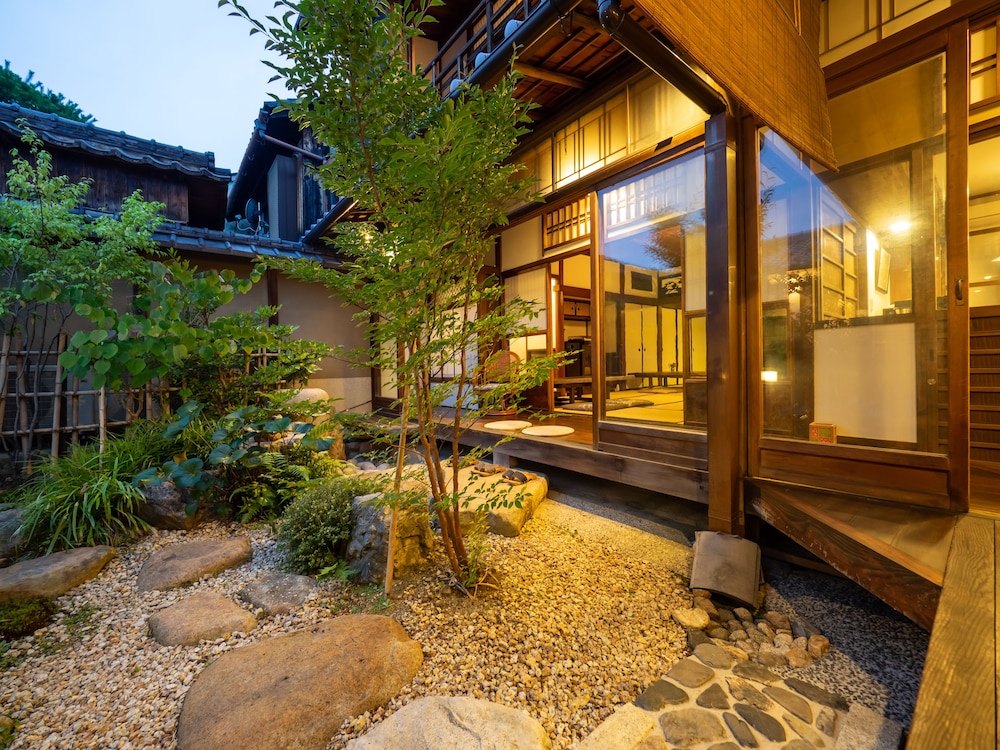INASE OTSU MACHIYA BED & BREAKFAST 滋賀
