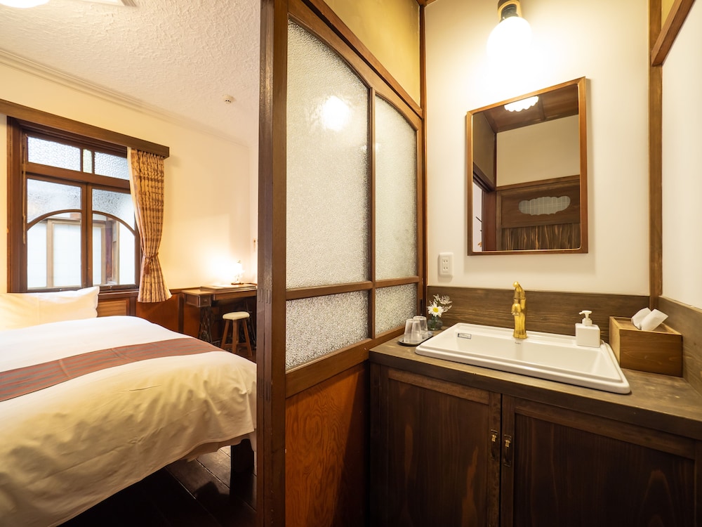 INASE OTSU MACHIYA BED & BREAKFAST 滋賀