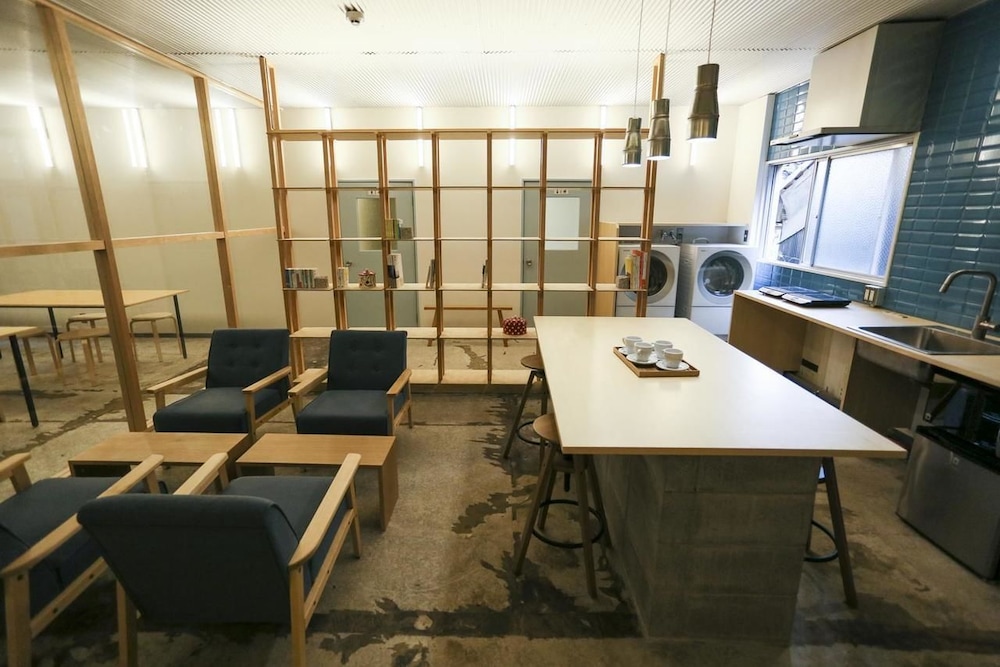 LITTLE BIRDS HOSTEL 近江八幡 滋賀