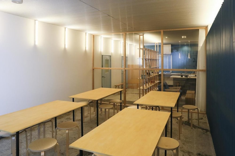LITTLE BIRDS HOSTEL 近江八幡 滋賀