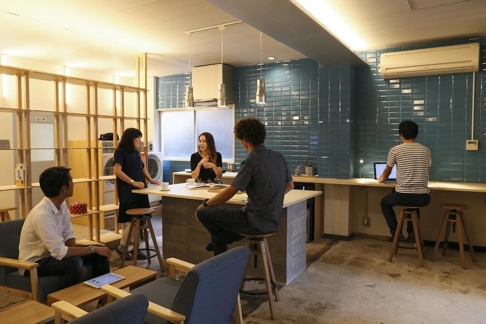 LITTLE BIRDS HOSTEL 近江八幡 滋賀