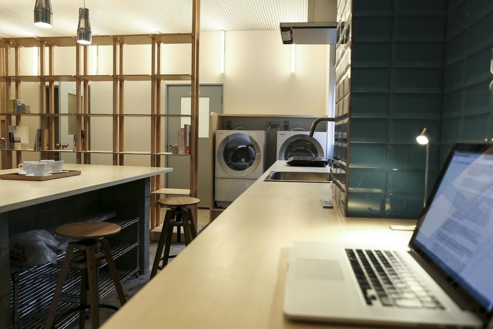 LITTLE BIRDS HOSTEL 近江八幡 滋賀