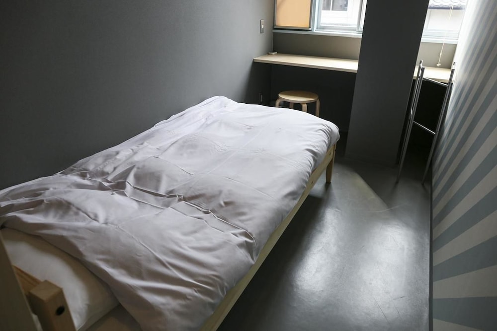 LITTLE BIRDS HOSTEL 近江八幡 滋賀