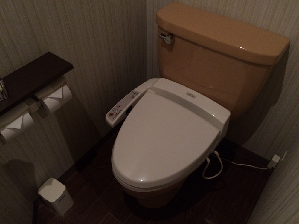 ホテル どんぐりころころ 守山店 (カップルズホテル) 滋賀