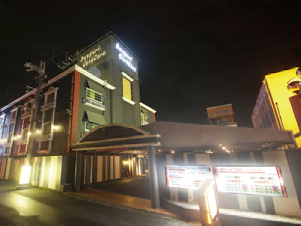 ホテル どんぐりころころ 守山店 (カップルズホテル) 滋賀