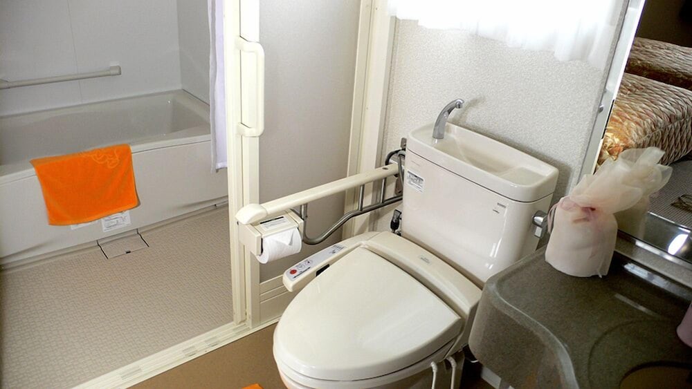 ファミリーロッジ旅籠屋・彦根店 滋賀