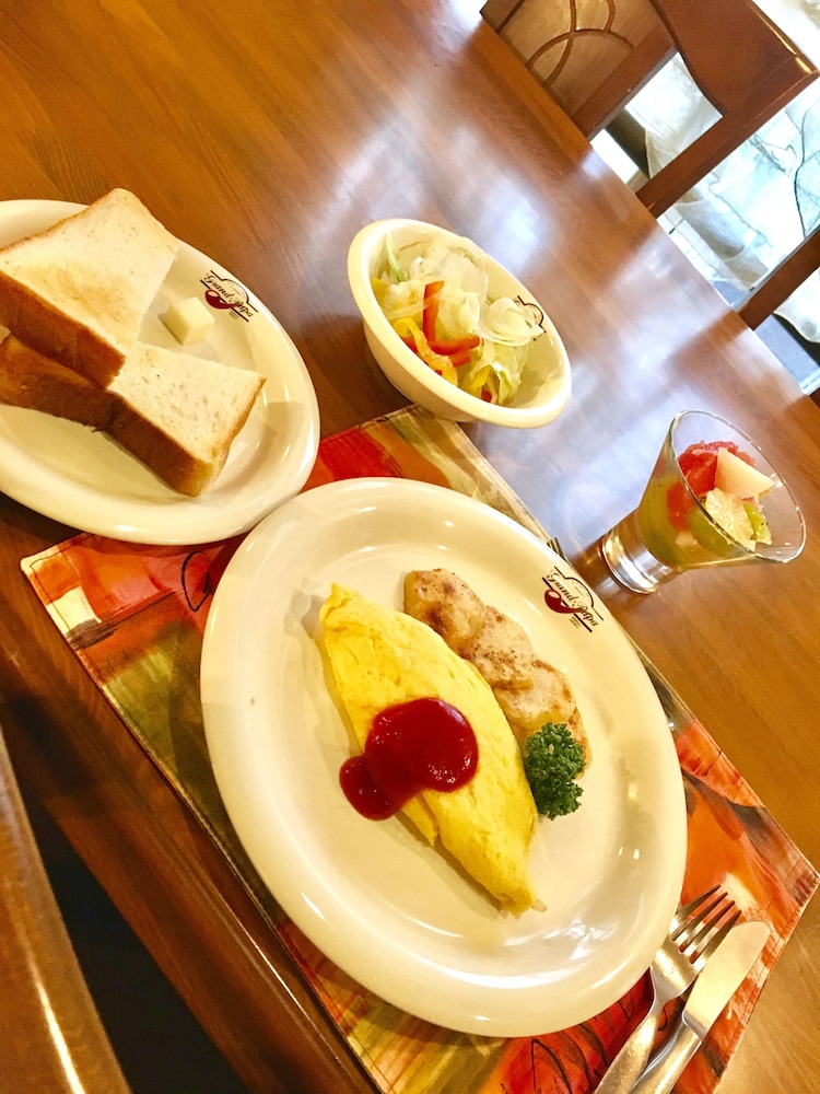 ニセコペンショングランパパ ニセコ町