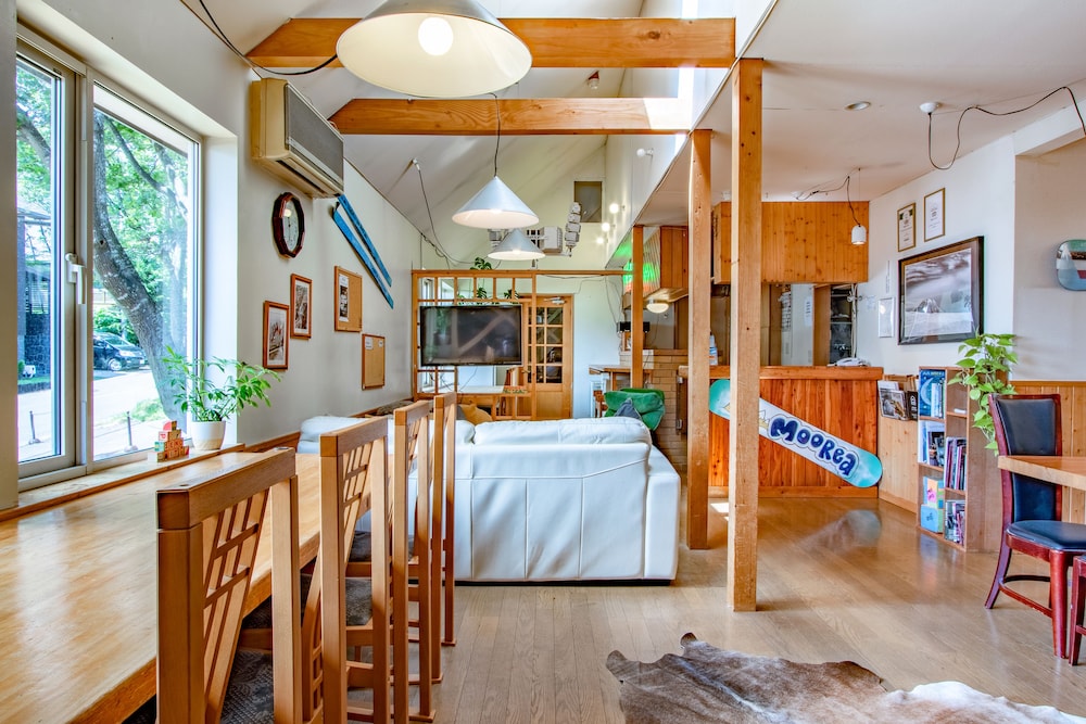 MOOREA LODGE ニセコ町