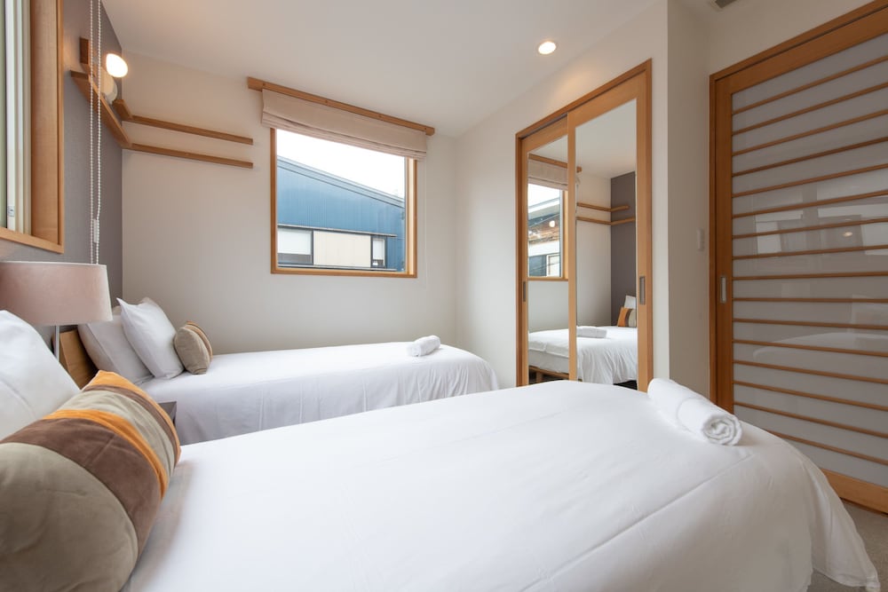 HOLIDAY NISEKO 新雪 ニセコ町