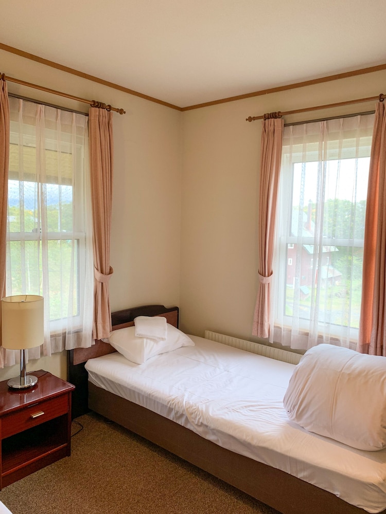THE NISEKO SKI LODGE - HIGASHIYAMA ニセコ町