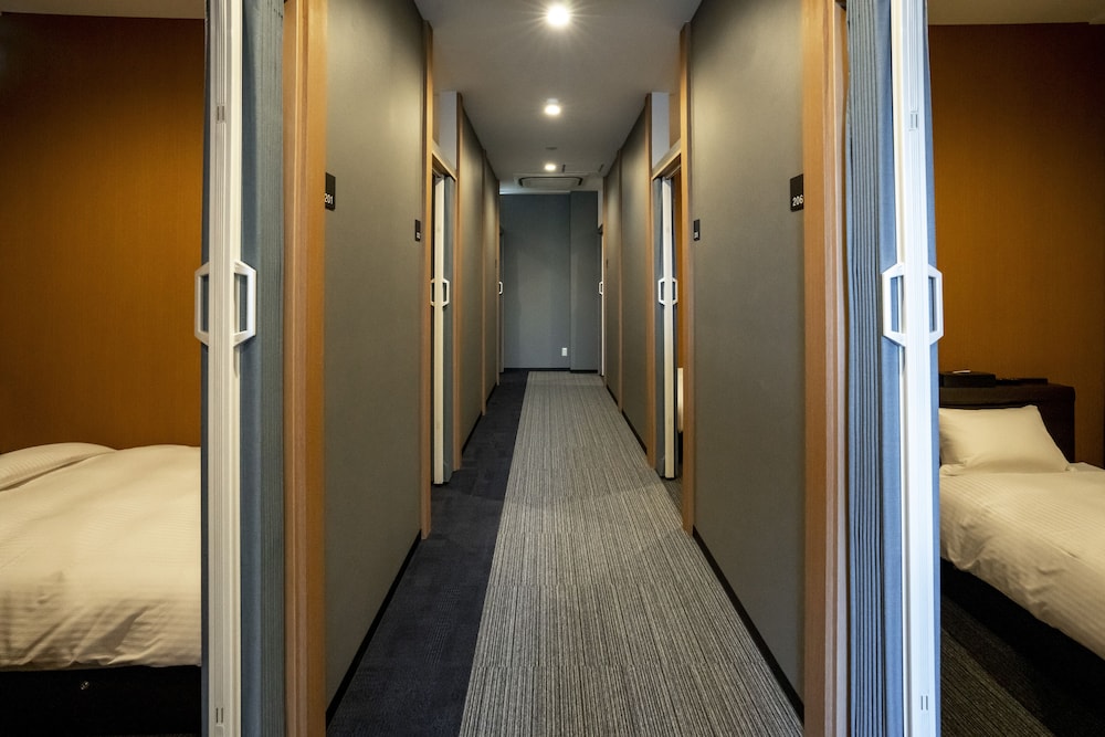 R9 HOSTEL 栃木駅前 - 男性専用 那須